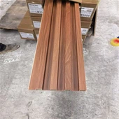 لوحة WPC مغلفة